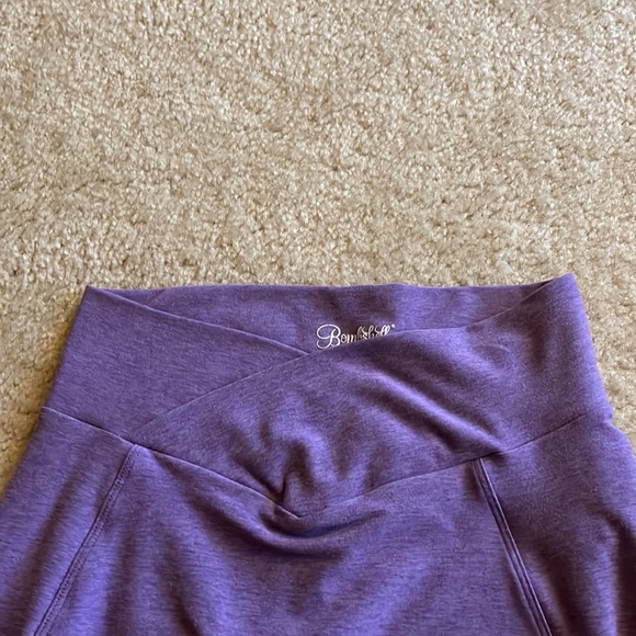Bombshell purple leggings - Picture 3 of 4